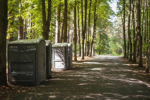 Portable Toilet Options We Offer in Pepperdine University, CA